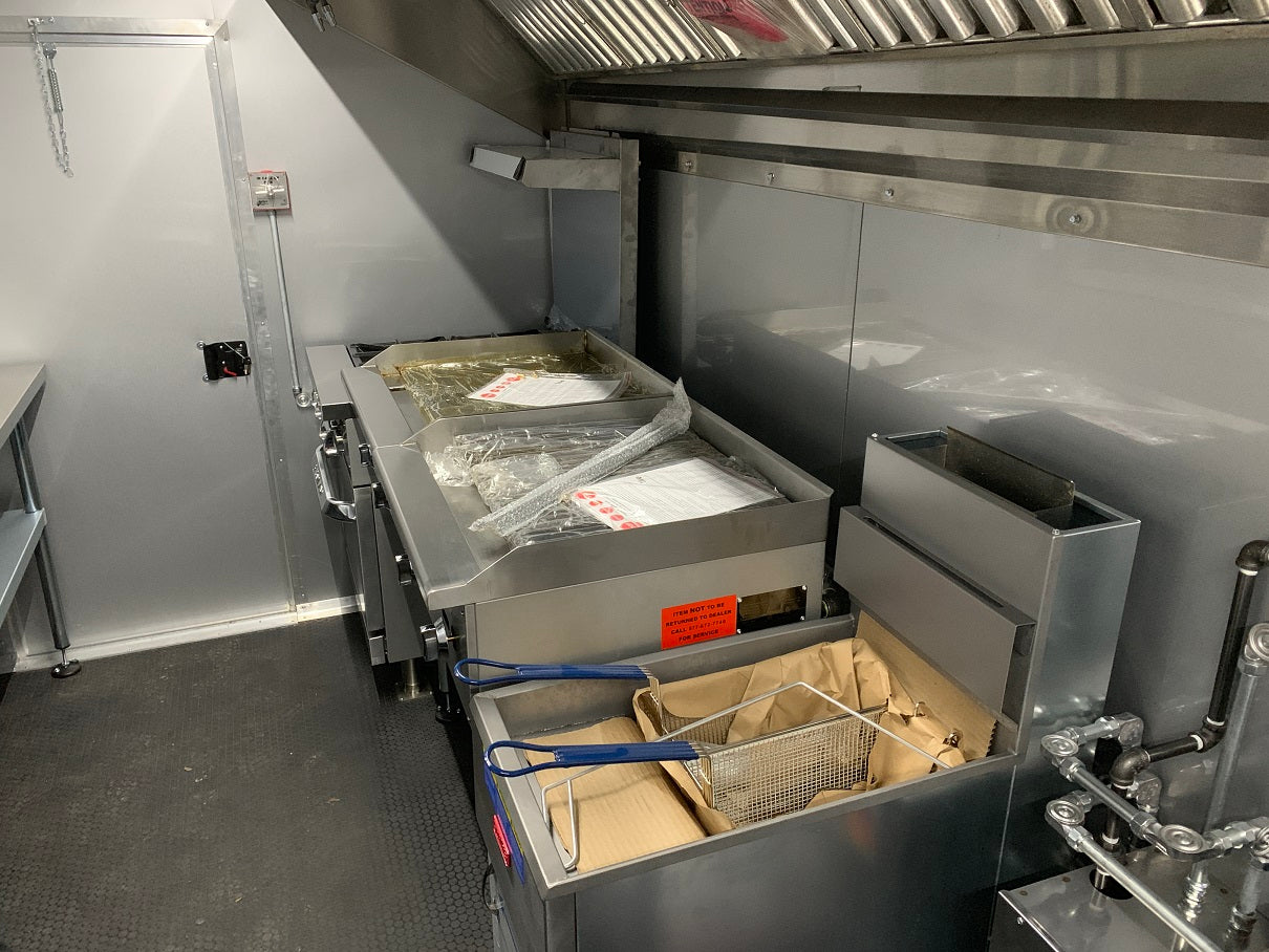"The Food Dealer" Fully Equippped Food trailer (Multi-color)
