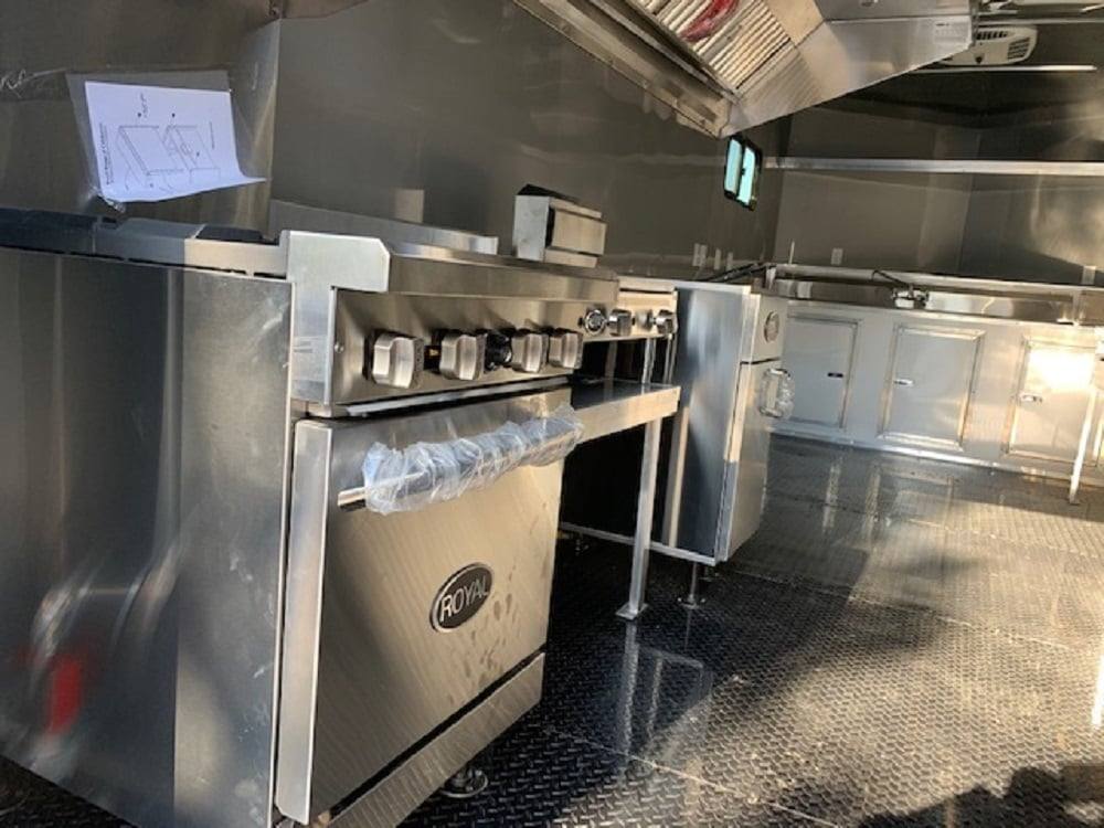 Brand New Spacious Fully Equipped 20ft Concession Food Trailer Free delivery (Made in USA)